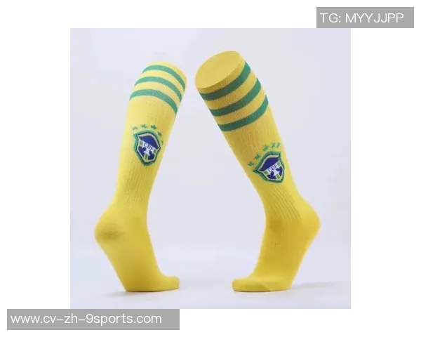 足球袜的设计特点与穿着效果是否适合过膝风格的探讨与分析